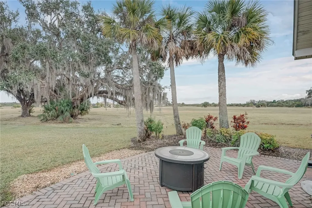 2131 Silk Bay Boulevard Alva FL 33920