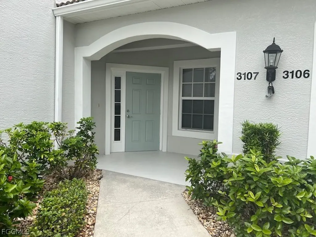 9667 Hemingway Lane Fort Myers FL 33913
