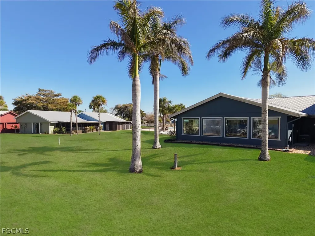 1090 River Run Labelle FL 33935