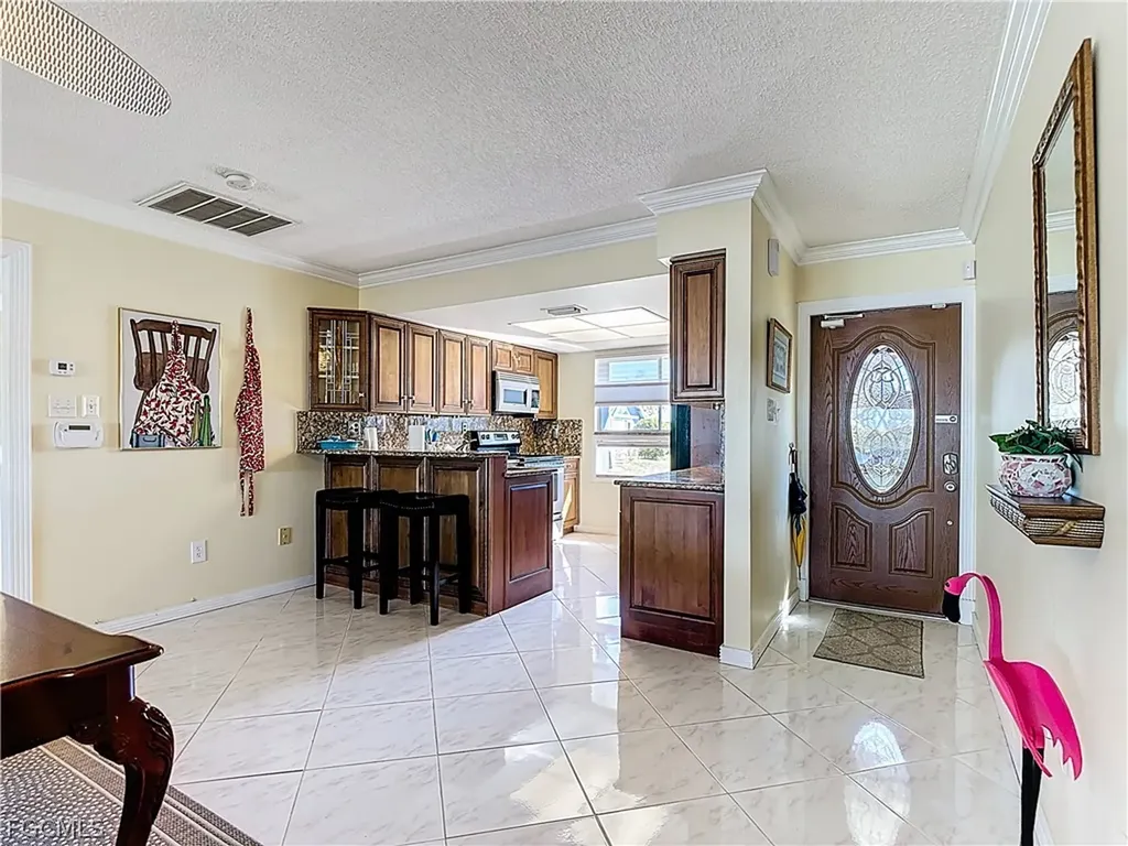 1090 River Run Labelle FL 33935