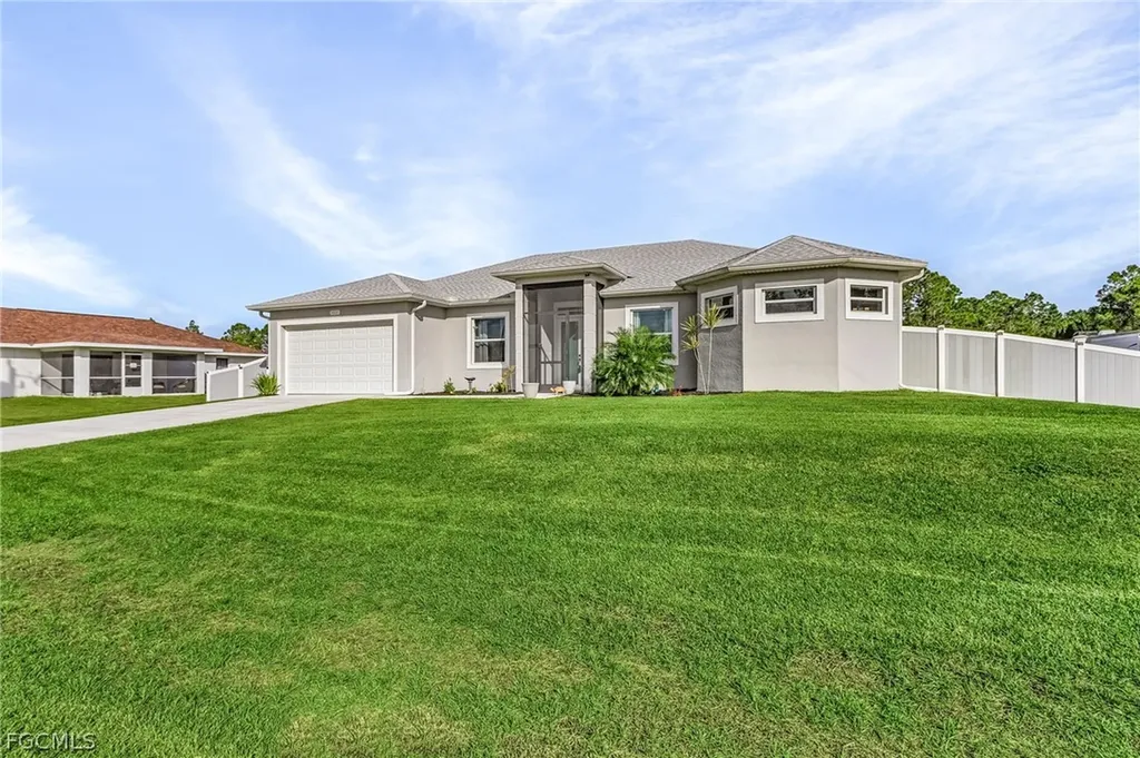 1020 Rush Avenue Lehigh Acres FL 33972