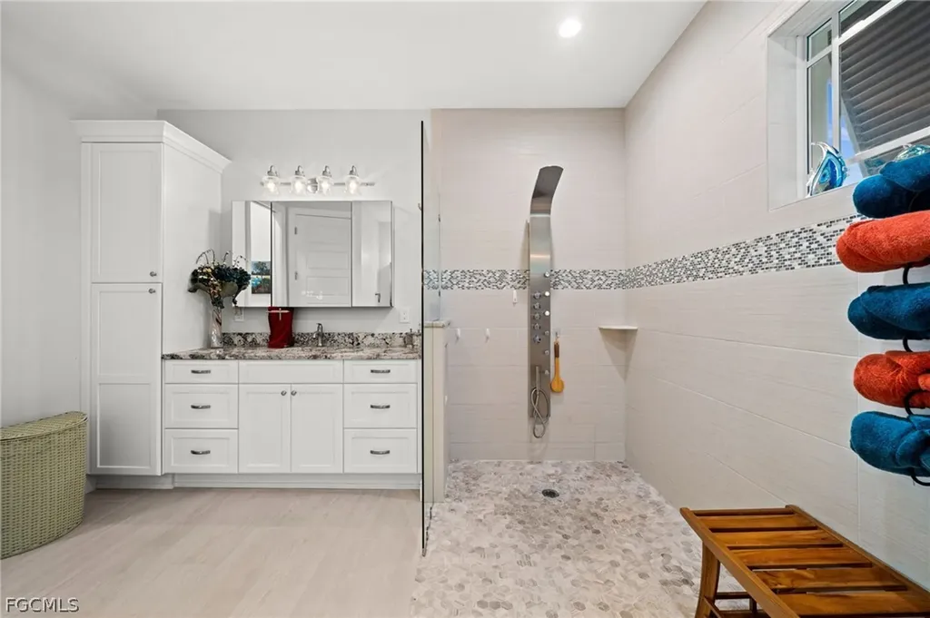 2449 Macadamia Street St. James City FL 33956