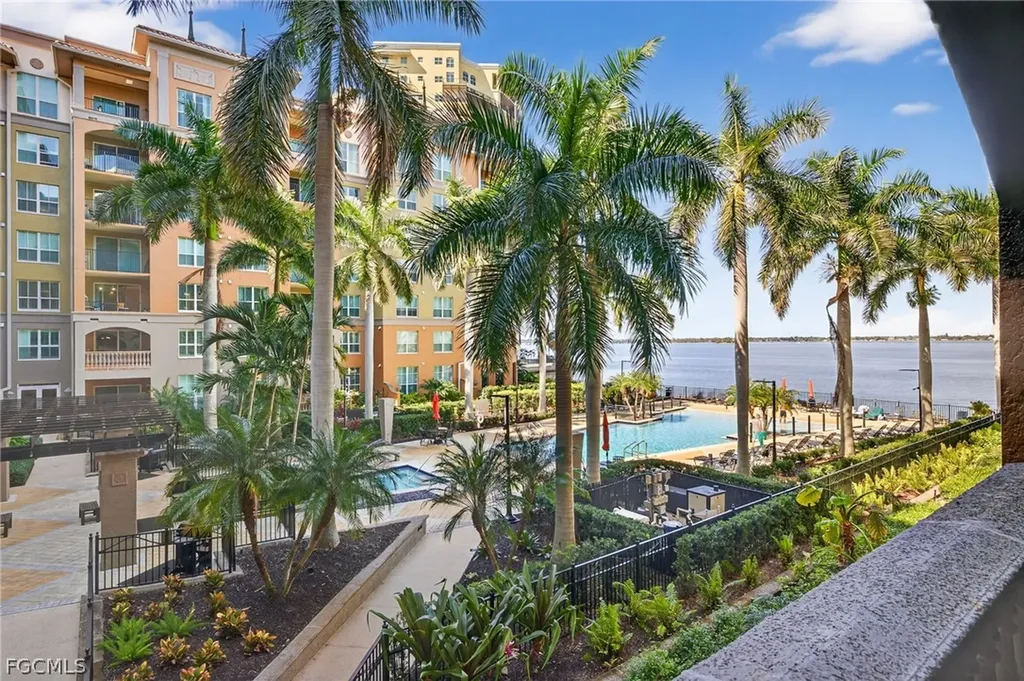 2825 Palm Beach Boulevard Fort Myers FL 33916