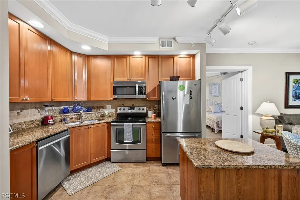 2825 Palm Beach Boulevard Fort Myers FL 33916