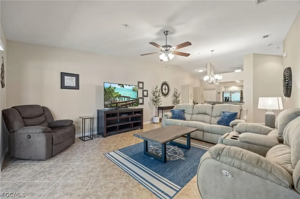 1113 Winding Pines Circle Cape Coral FL 33909