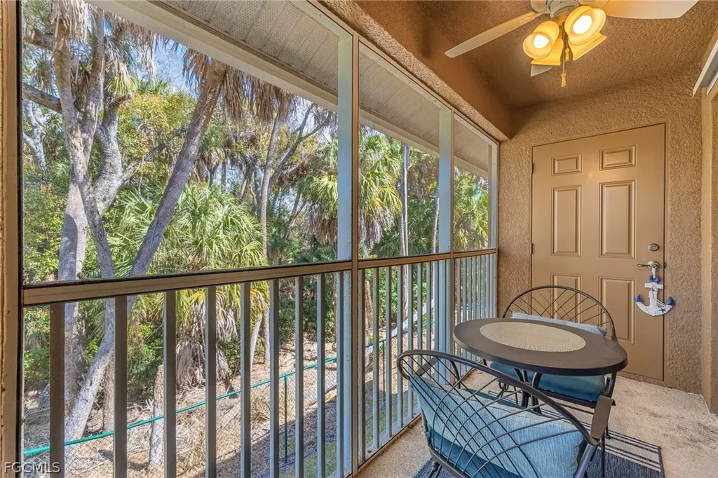 1113 Winding Pines Circle Cape Coral FL 33909