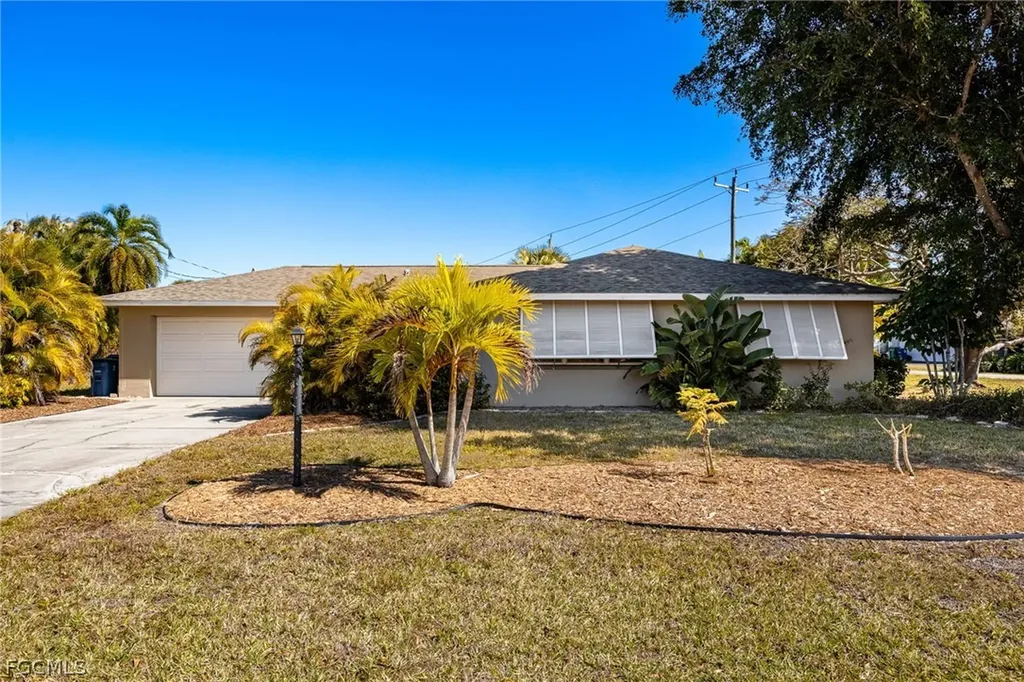 15637 Omai Court Fort Myers FL 33908
