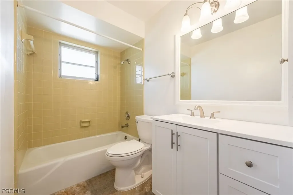 15637 Omai Court Fort Myers FL 33908