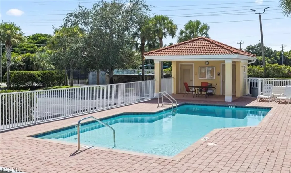 5370 Park Road Fort Myers FL 33908