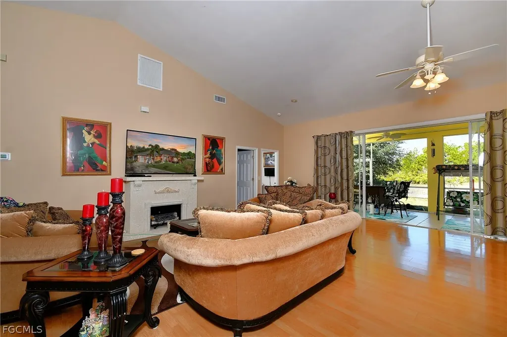836 Worth Avenue S Lehigh Acres FL 33974