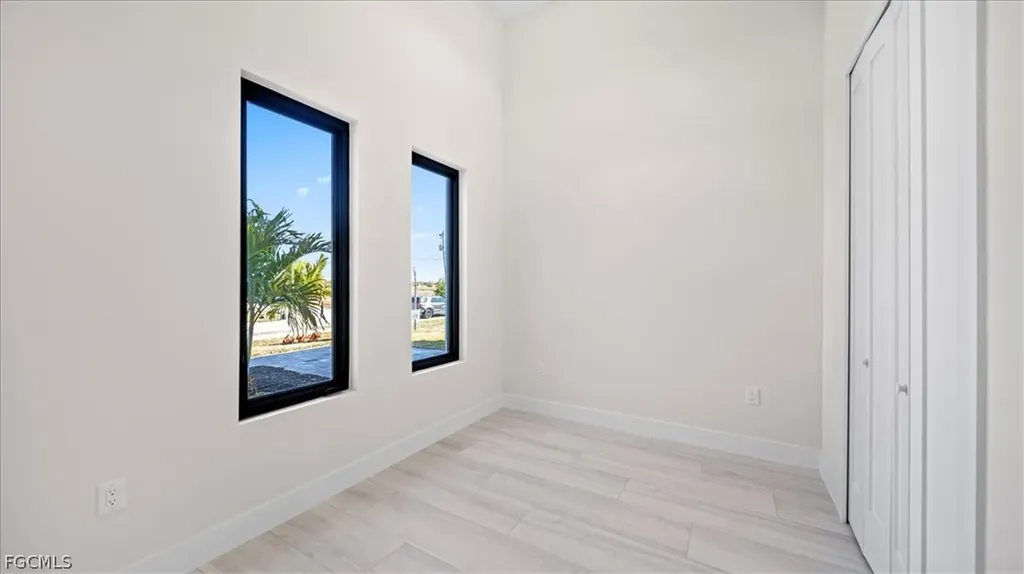 506 SW 28th Avenue Cape Coral FL 33991