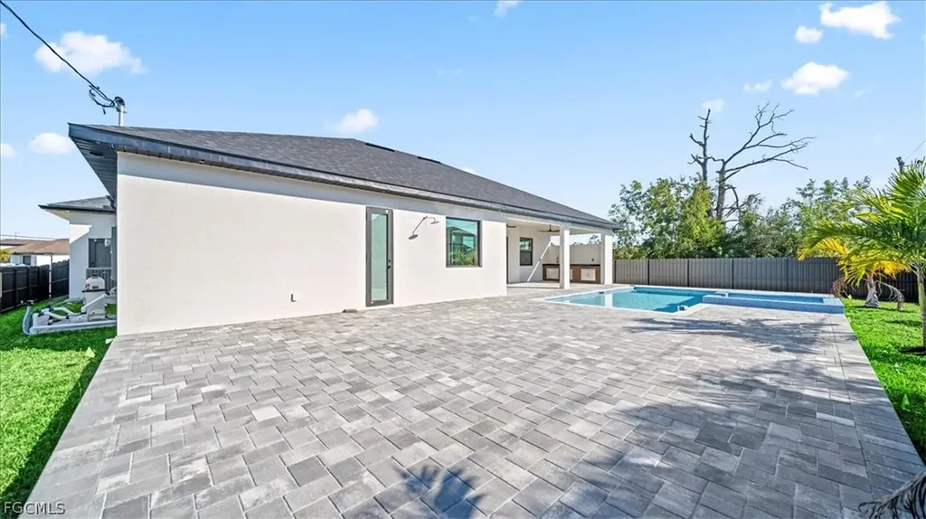 506 SW 28th Avenue Cape Coral FL 33991