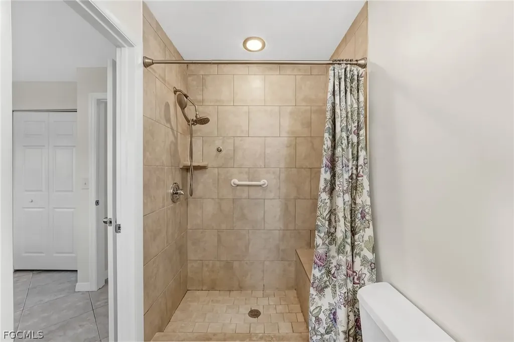 1726 SE 13th Street Cape Coral FL 33990