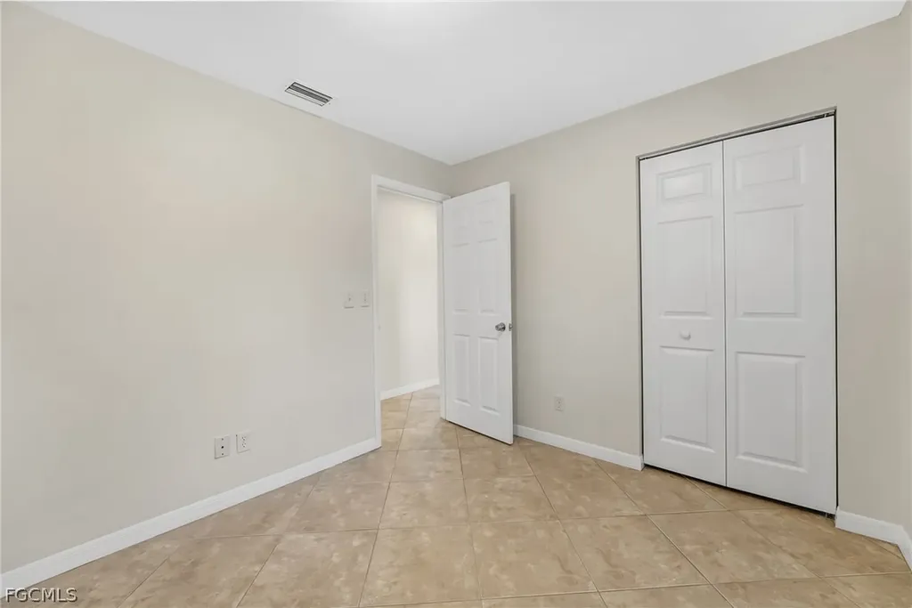 1726 SE 13th Street Cape Coral FL 33990