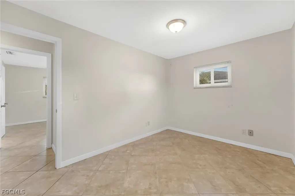 1726 SE 13th Street Cape Coral FL 33990