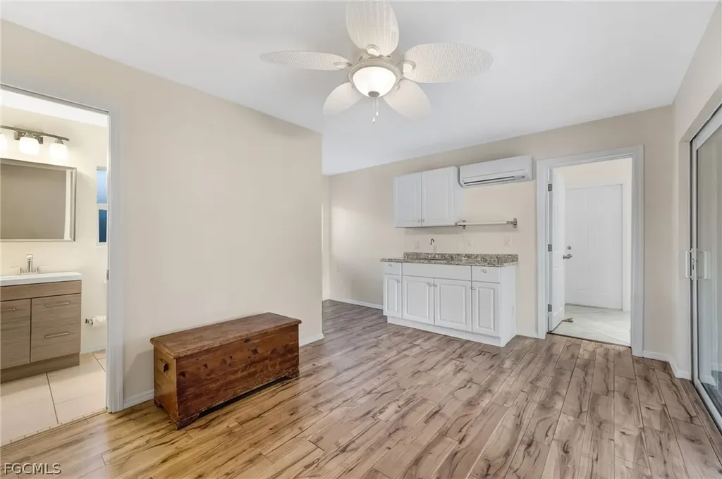 1726 SE 13th Street Cape Coral FL 33990