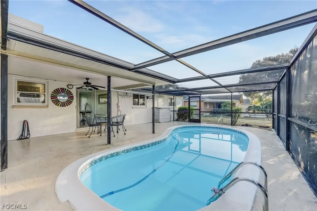 1726 SE 13th Street Cape Coral FL 33990