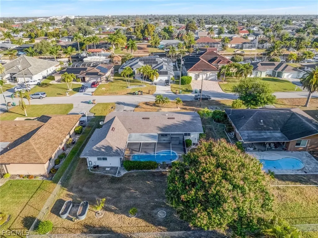 1726 SE 13th Street Cape Coral FL 33990