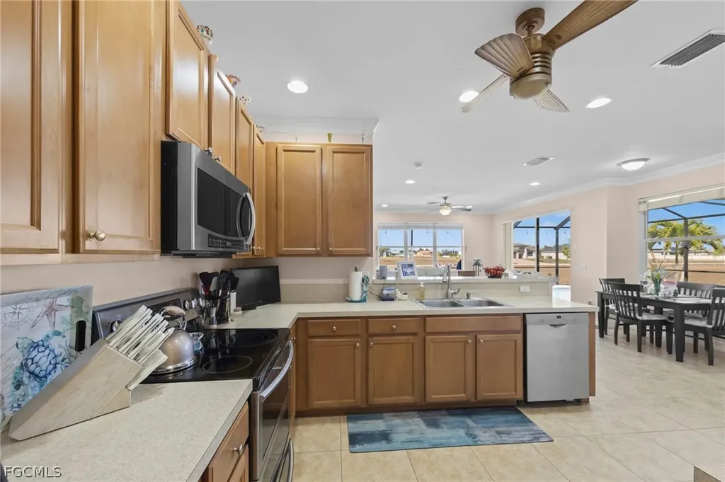 1036 NW 33rd Avenue Cape Coral FL 33993