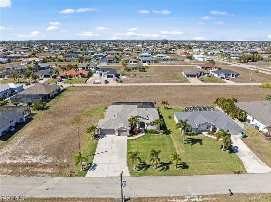 1036 NW 33rd Avenue Cape Coral FL 33993