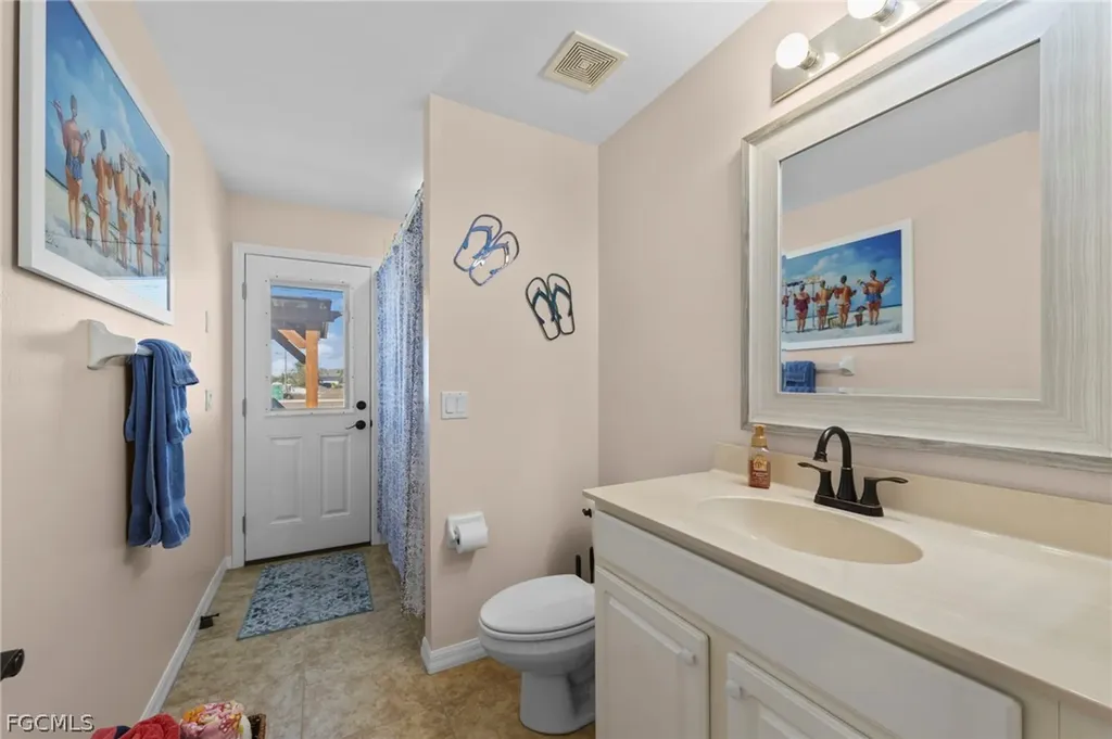 1036 NW 33rd Avenue Cape Coral FL 33993