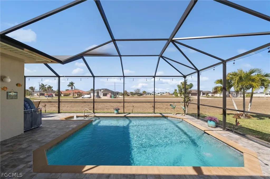 1036 NW 33rd Avenue Cape Coral FL 33993