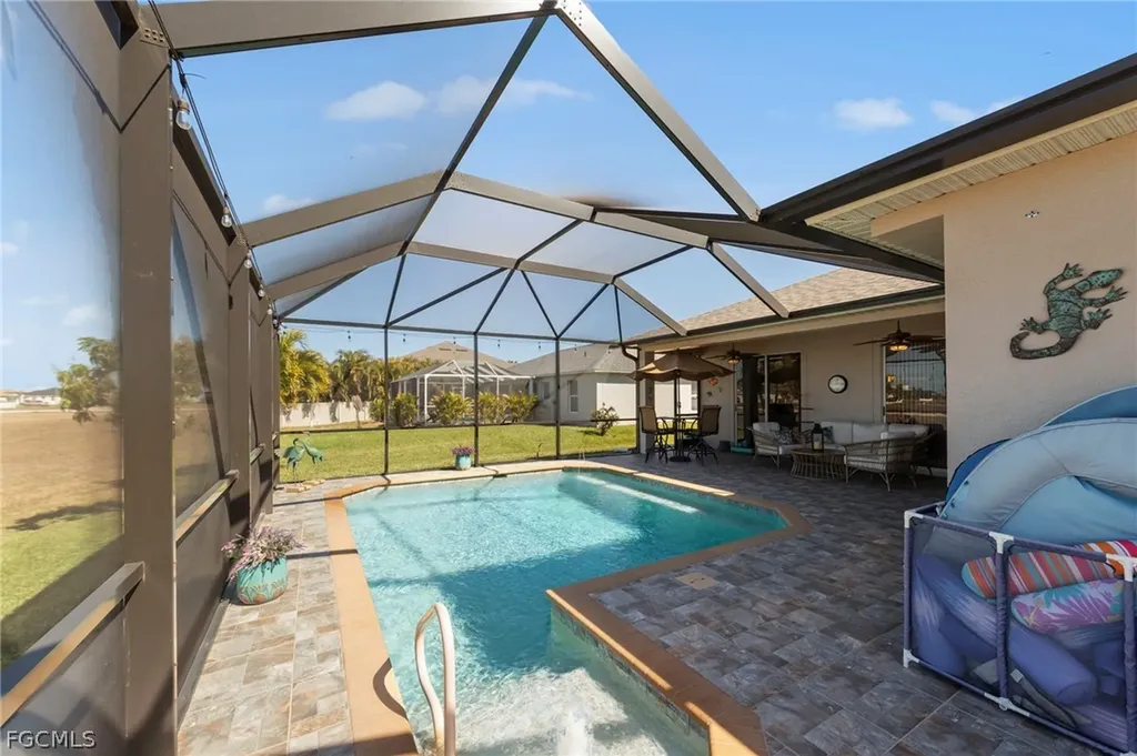 1036 NW 33rd Avenue Cape Coral FL 33993