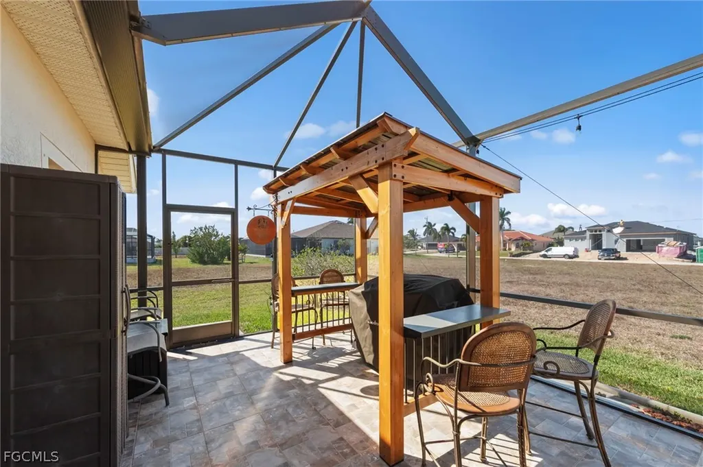 1036 NW 33rd Avenue Cape Coral FL 33993