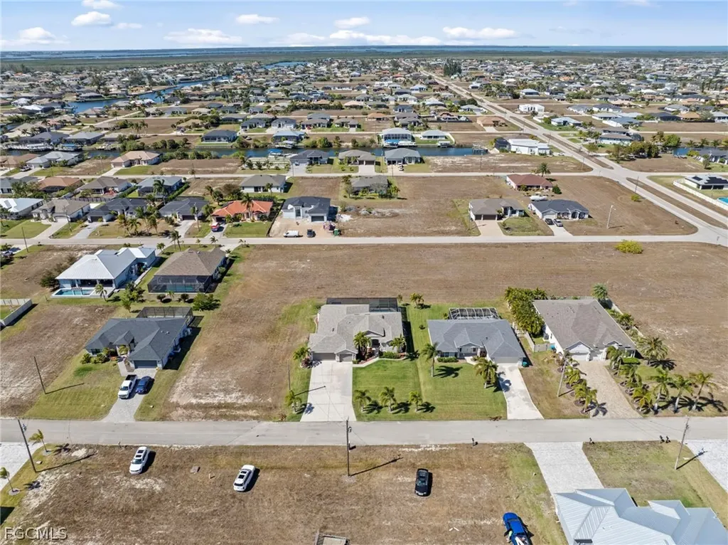 1036 NW 33rd Avenue Cape Coral FL 33993