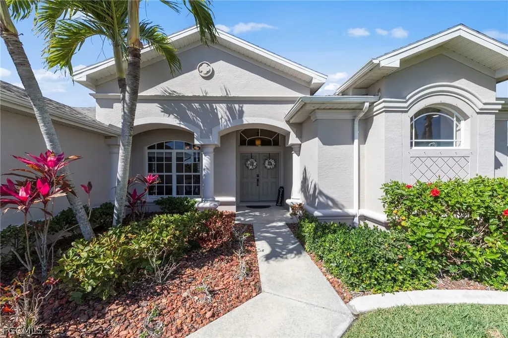 1036 NW 33rd Avenue Cape Coral FL 33993