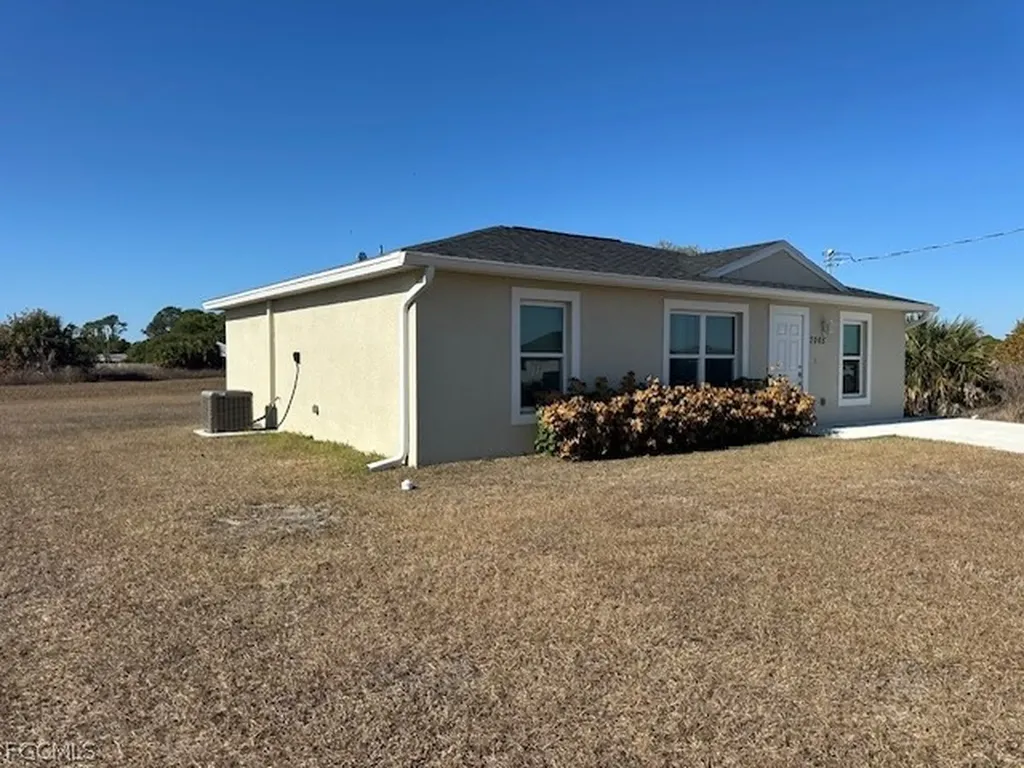 7065 Berwick Circle Labelle FL 33935