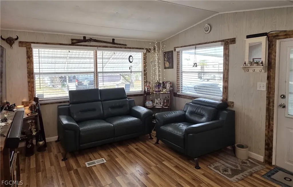 881 Homestead Drive North Fort Myers FL 33917