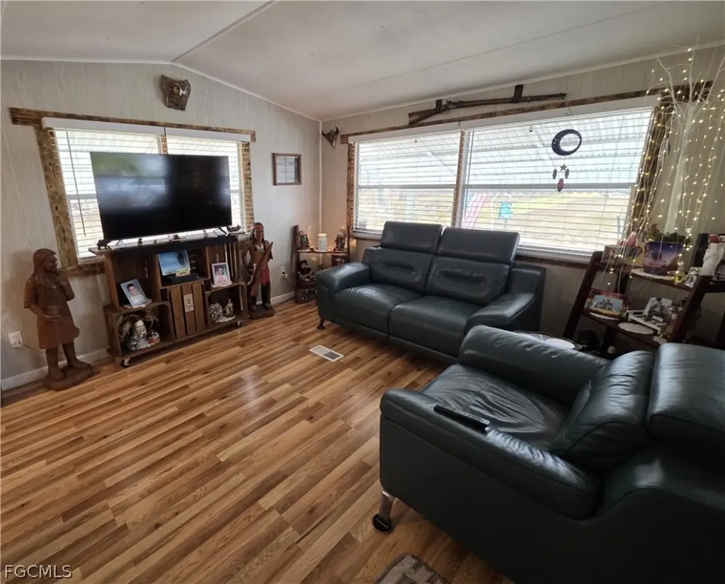 881 Homestead Drive North Fort Myers FL 33917