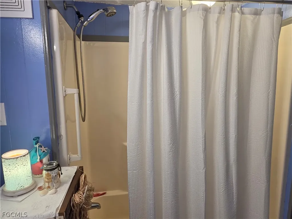 881 Homestead Drive North Fort Myers FL 33917