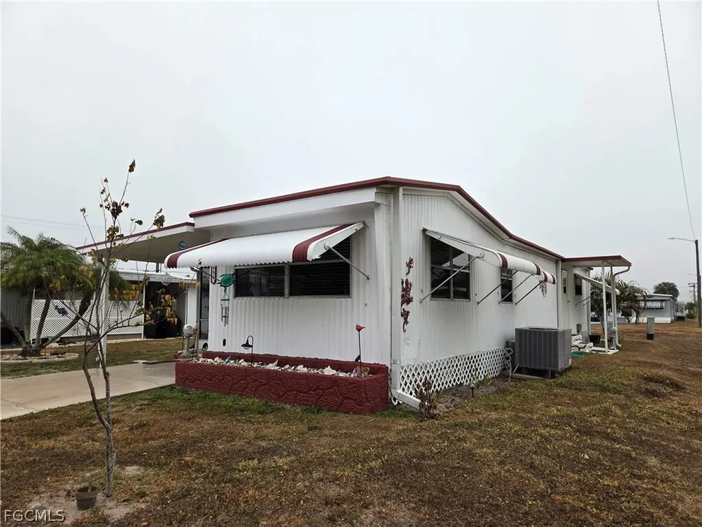 881 Homestead Drive North Fort Myers FL 33917