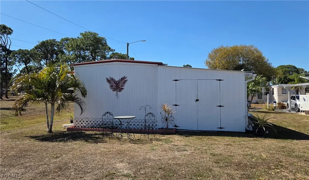 881 Homestead Drive North Fort Myers FL 33917