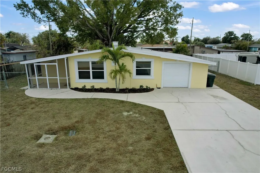 1816 Paul Street Fort Myers FL 33901