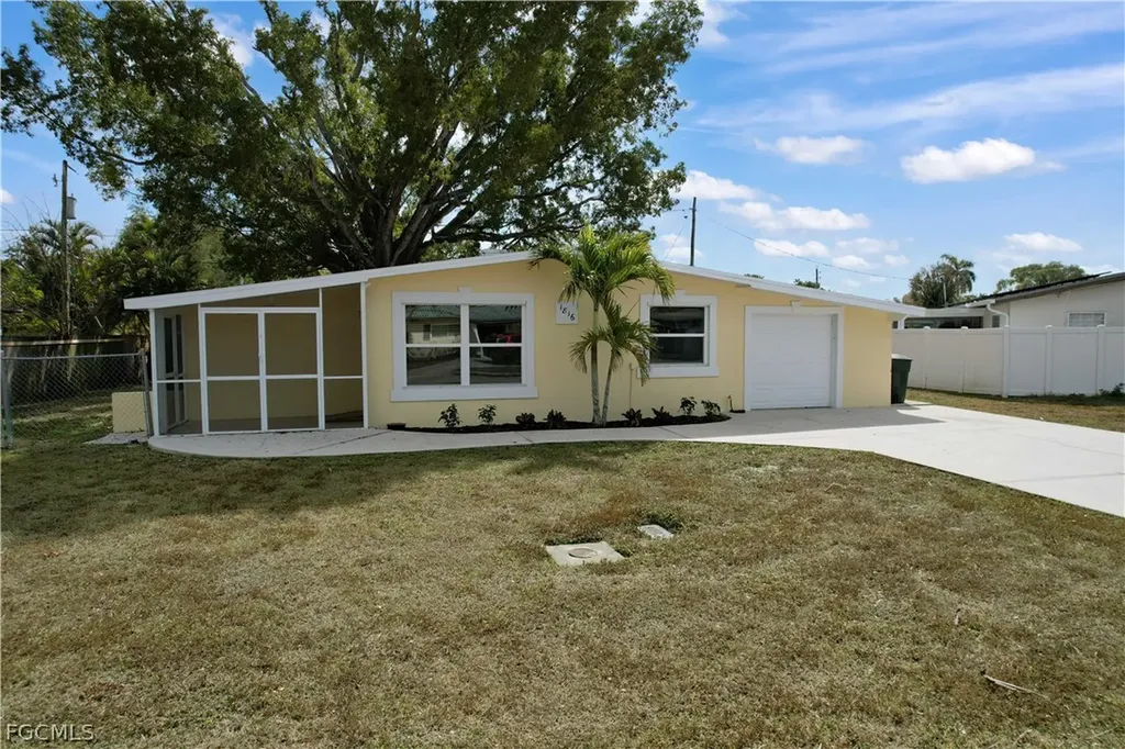 1816 Paul Street Fort Myers FL 33901