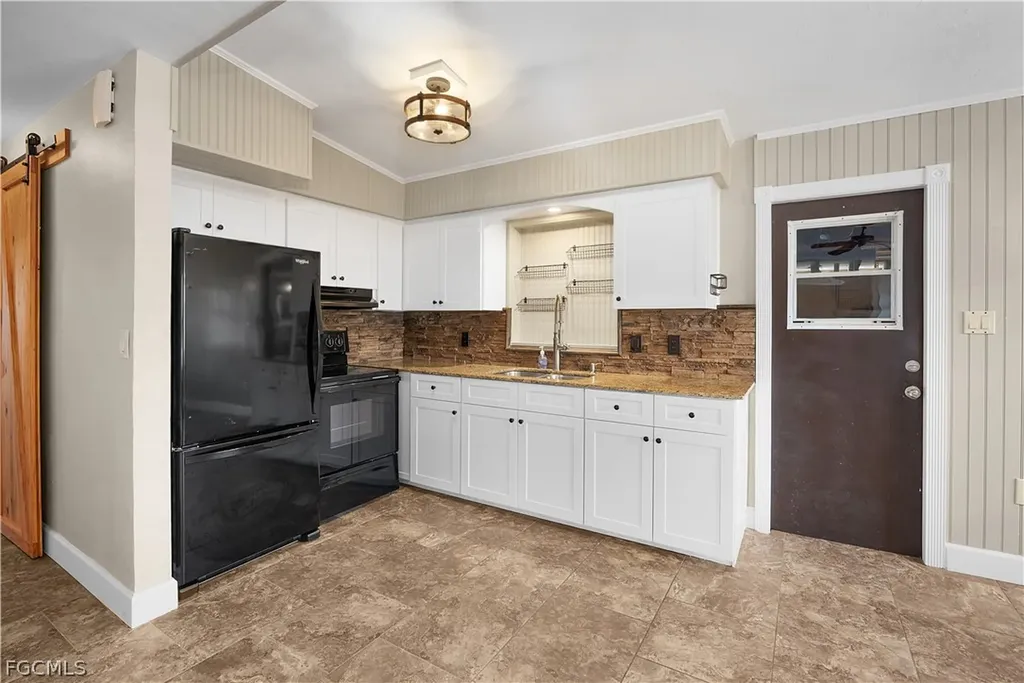 1816 Paul Street Fort Myers FL 33901