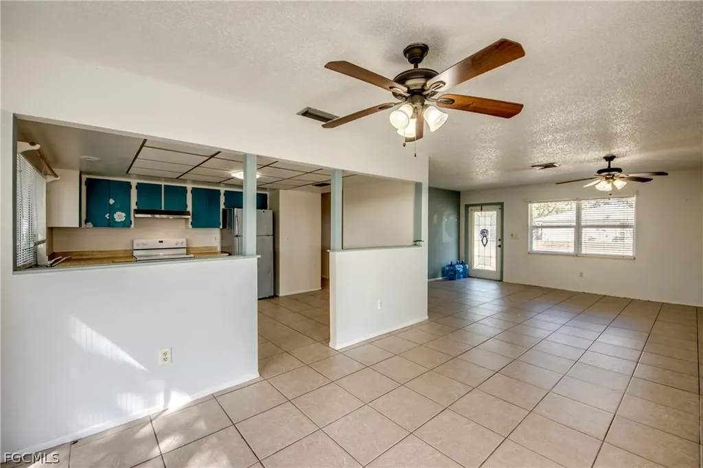 1384 Sourwood Court North Fort Myers FL 33917