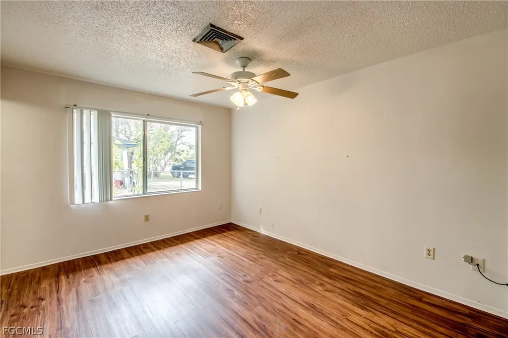 1384 Sourwood Court North Fort Myers FL 33917