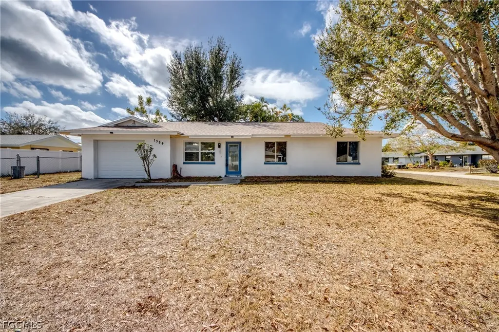 1384 Sourwood Court North Fort Myers FL 33917