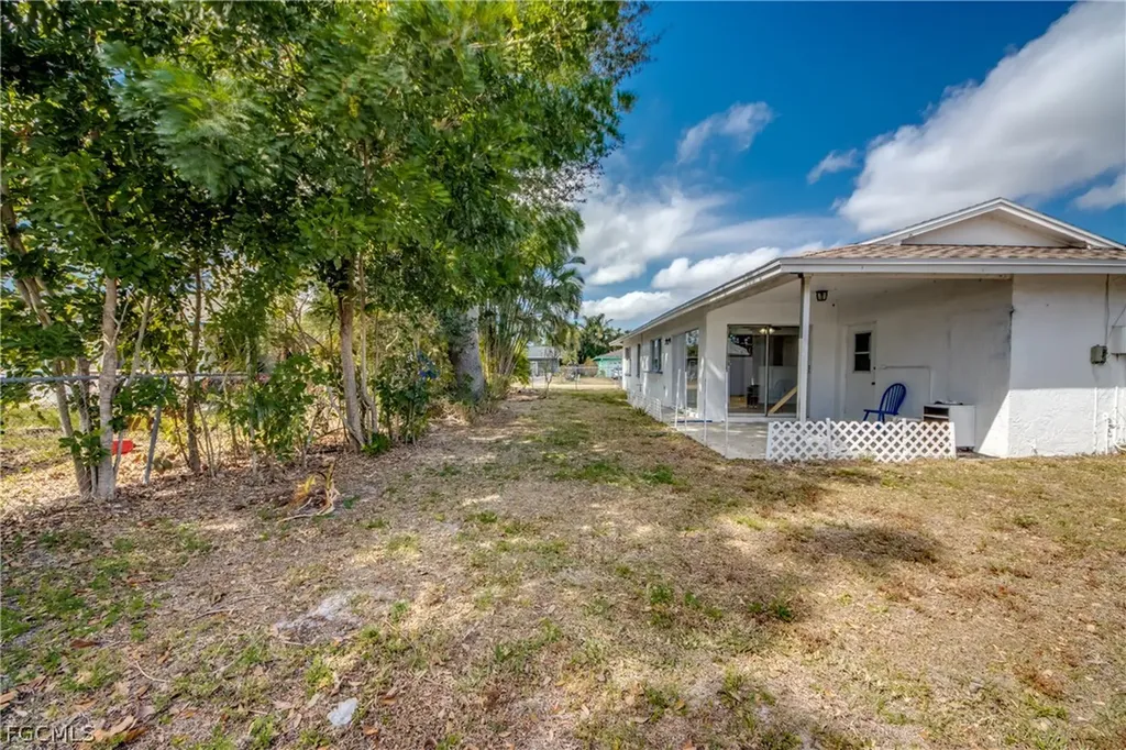1384 Sourwood Court North Fort Myers FL 33917