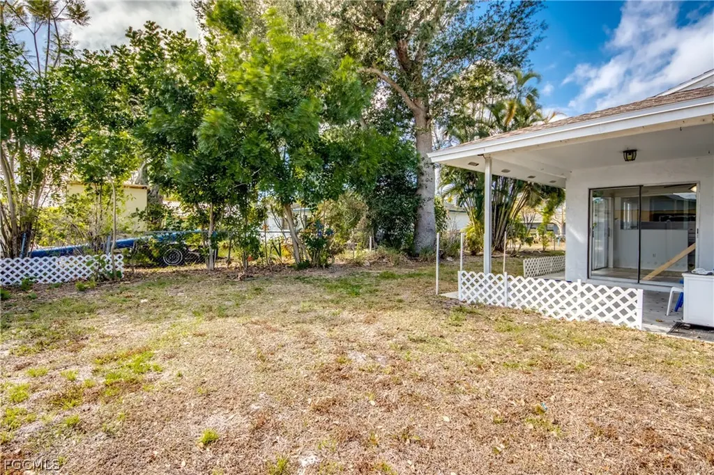 1384 Sourwood Court North Fort Myers FL 33917
