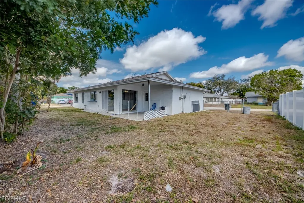 1384 Sourwood Court North Fort Myers FL 33917