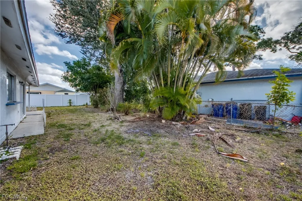 1384 Sourwood Court North Fort Myers FL 33917