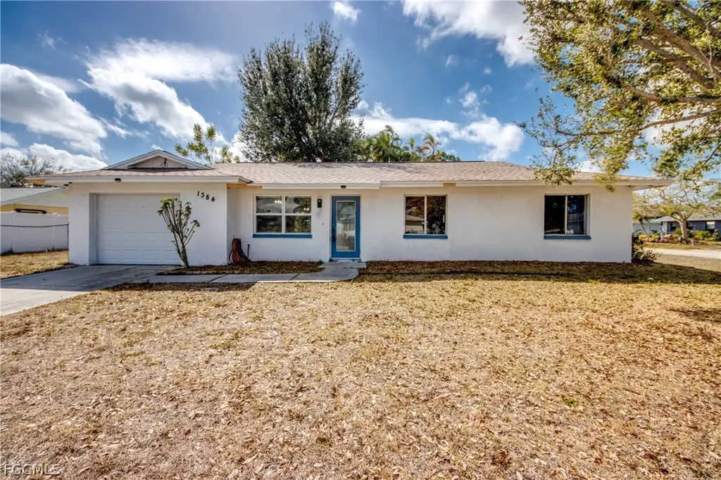 1384 Sourwood Court North Fort Myers FL 33917