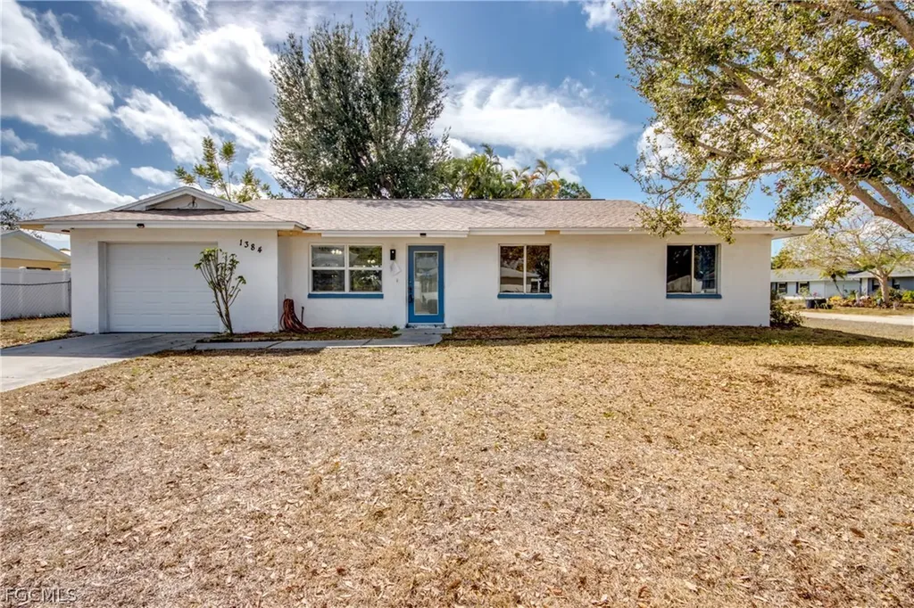 1384 Sourwood Court North Fort Myers FL 33917