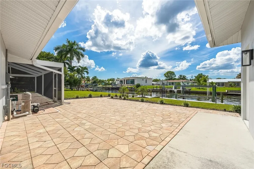4930 Edith Esplanade Cape Coral FL 33904