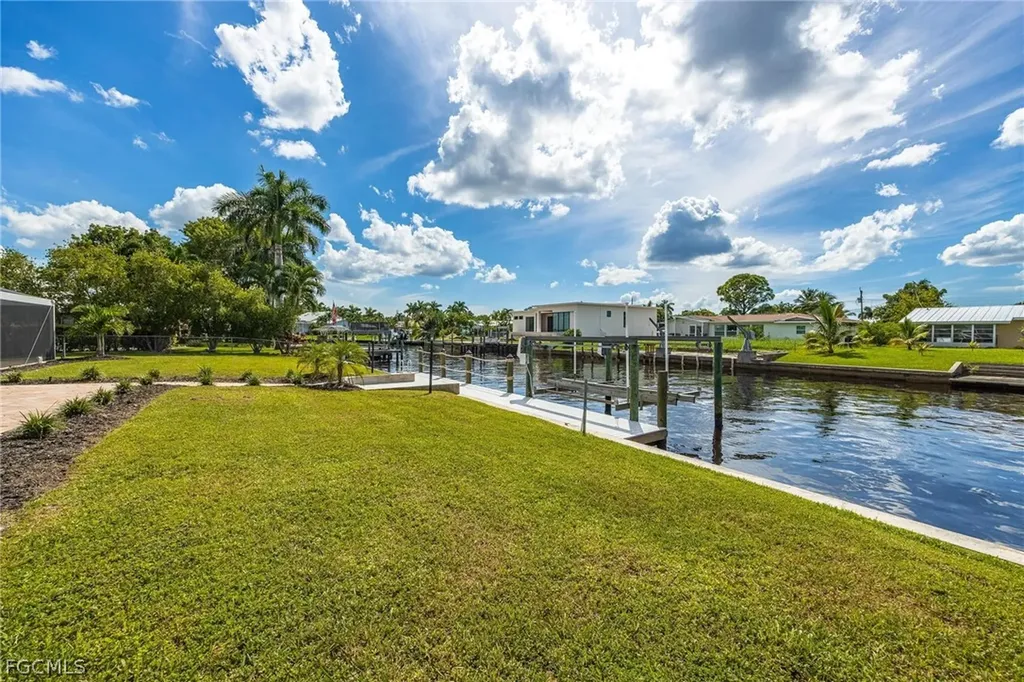 4930 Edith Esplanade Cape Coral FL 33904
